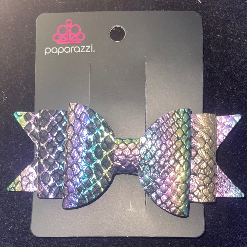 NWT Multicolor Mermaid Bow Hair Clip(Last One)